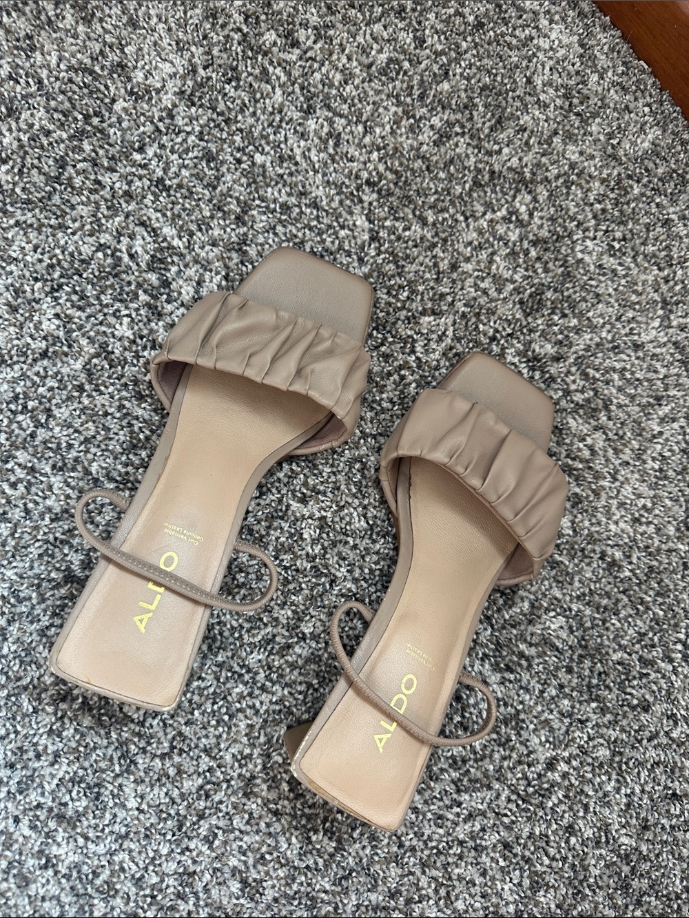 ALDO Taupe Ruched Strap Slide Sandals with Toe Loop